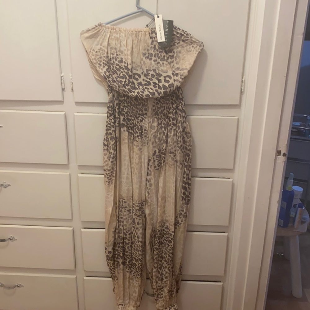 Women’s Jumper leopard print white grey blush size small brand new with tags